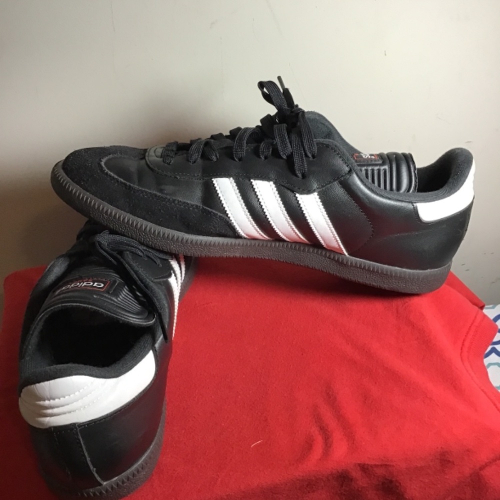 😀Adidas, size 11.5, great condition, normal signs of wear very clean, see photo - Picture 4 of 5